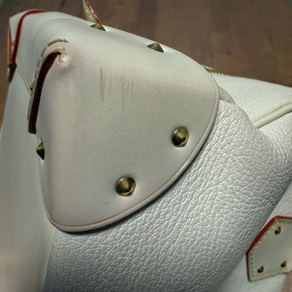 Louis Vuitton Ivory Suhali Leather Limited Edition Le Superbe Bag - Picture 9 of 14